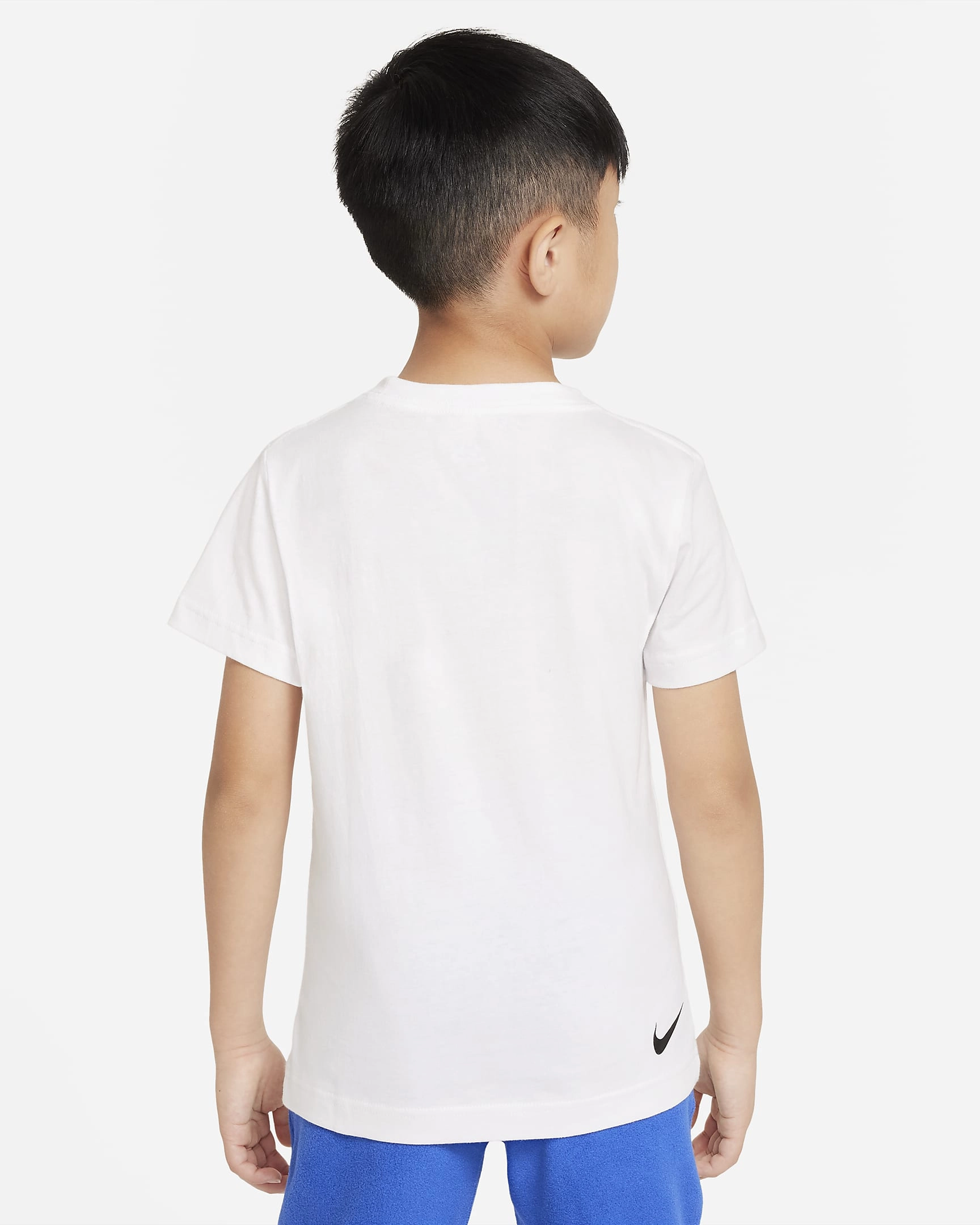 Nike ACG T-shirt til små eventyrere: Stil og komfort på hvert skridt!